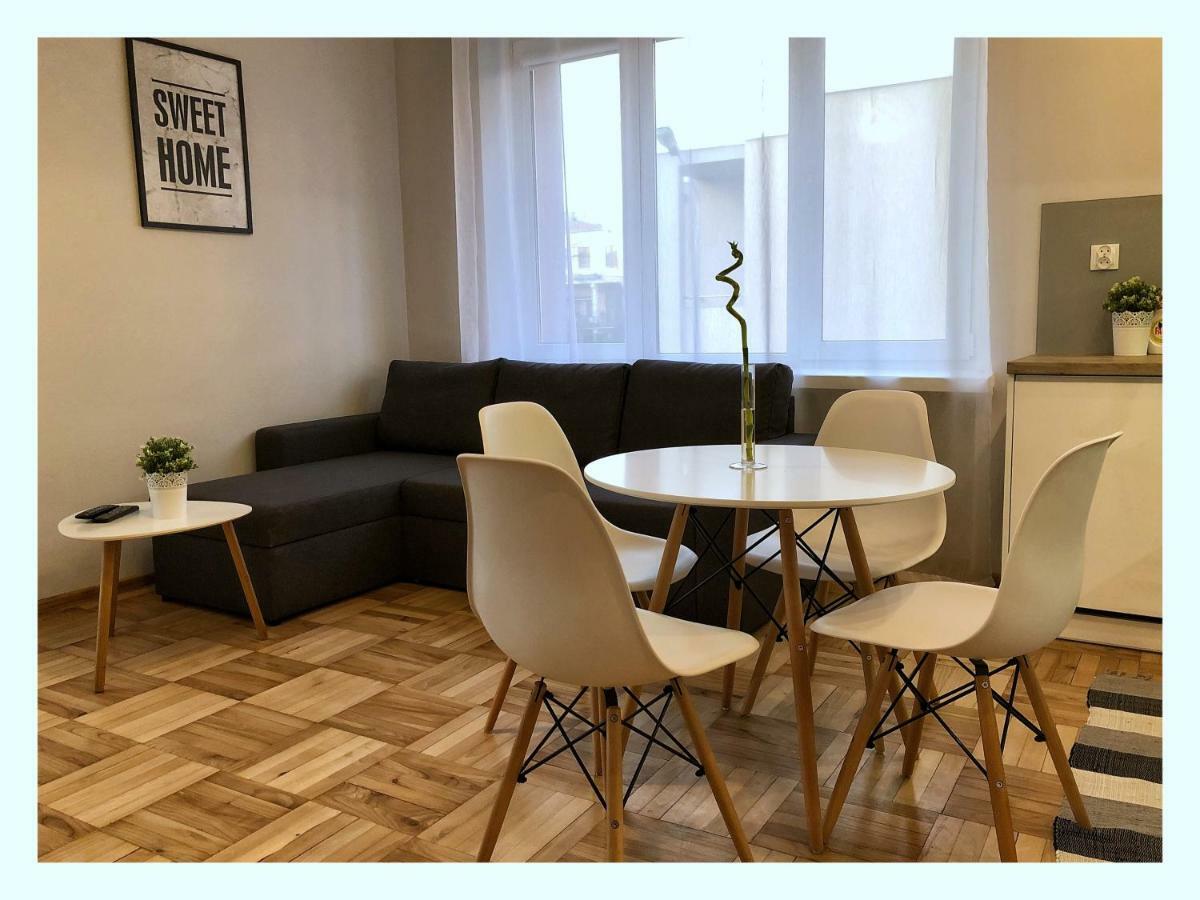 Apartament Przy Ratuszu 제수프 외부 사진
